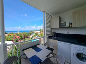 Appartement vue mer, résidence avec piscine à Tartane